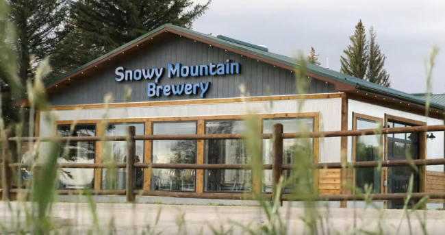 Relax at Snowy Mountain Brewery in Saratoga Relax at Snowy Mountain Brewery in Saratoga